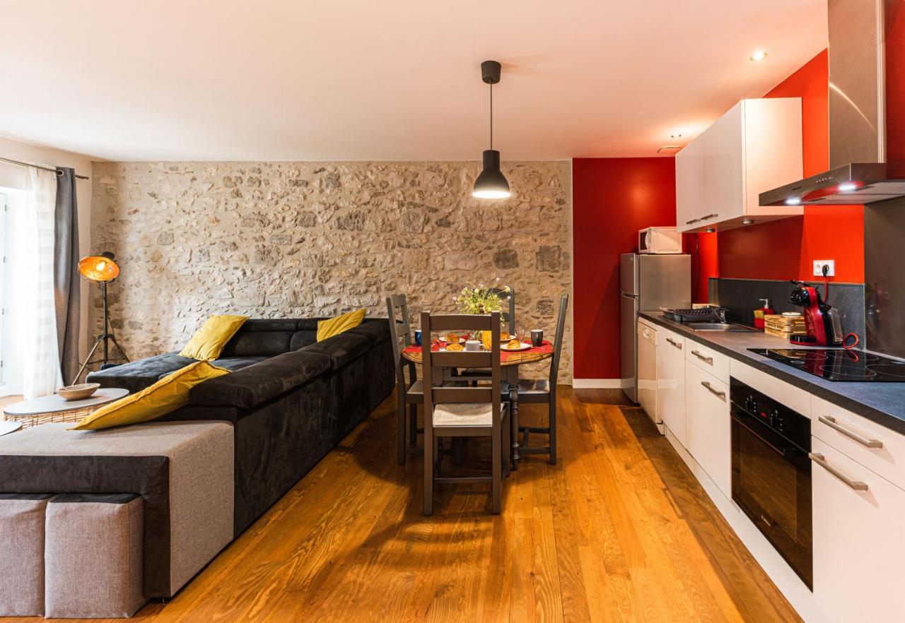 Les Gites Du Chateau - L Appartement Du Roi - Magnifique Appartement Face Au Chateau Nérac Exteriér fotografie